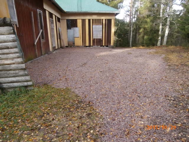 Julkisivulaudoituksen kunnostusta 21