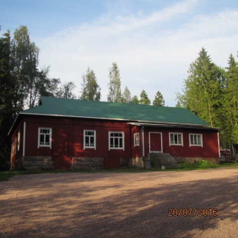 Valmista julkisivulaudoitusta 2