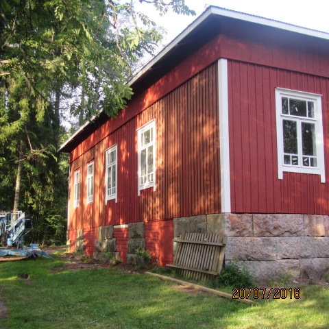 Valmista julkisivulaudoitusta 8